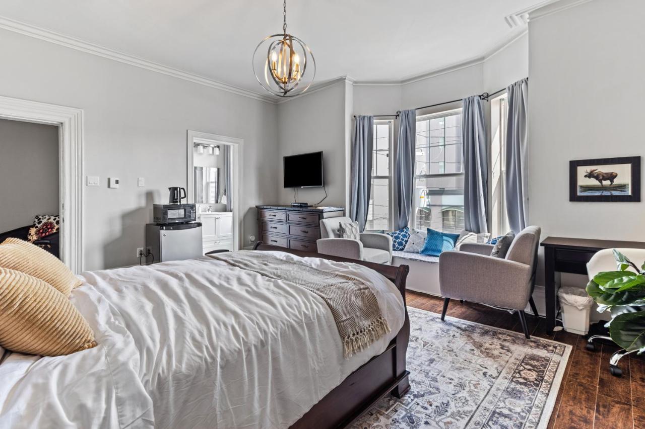 Mckay Manor On Duckworth Hotell St. John's Eksteriør bilde