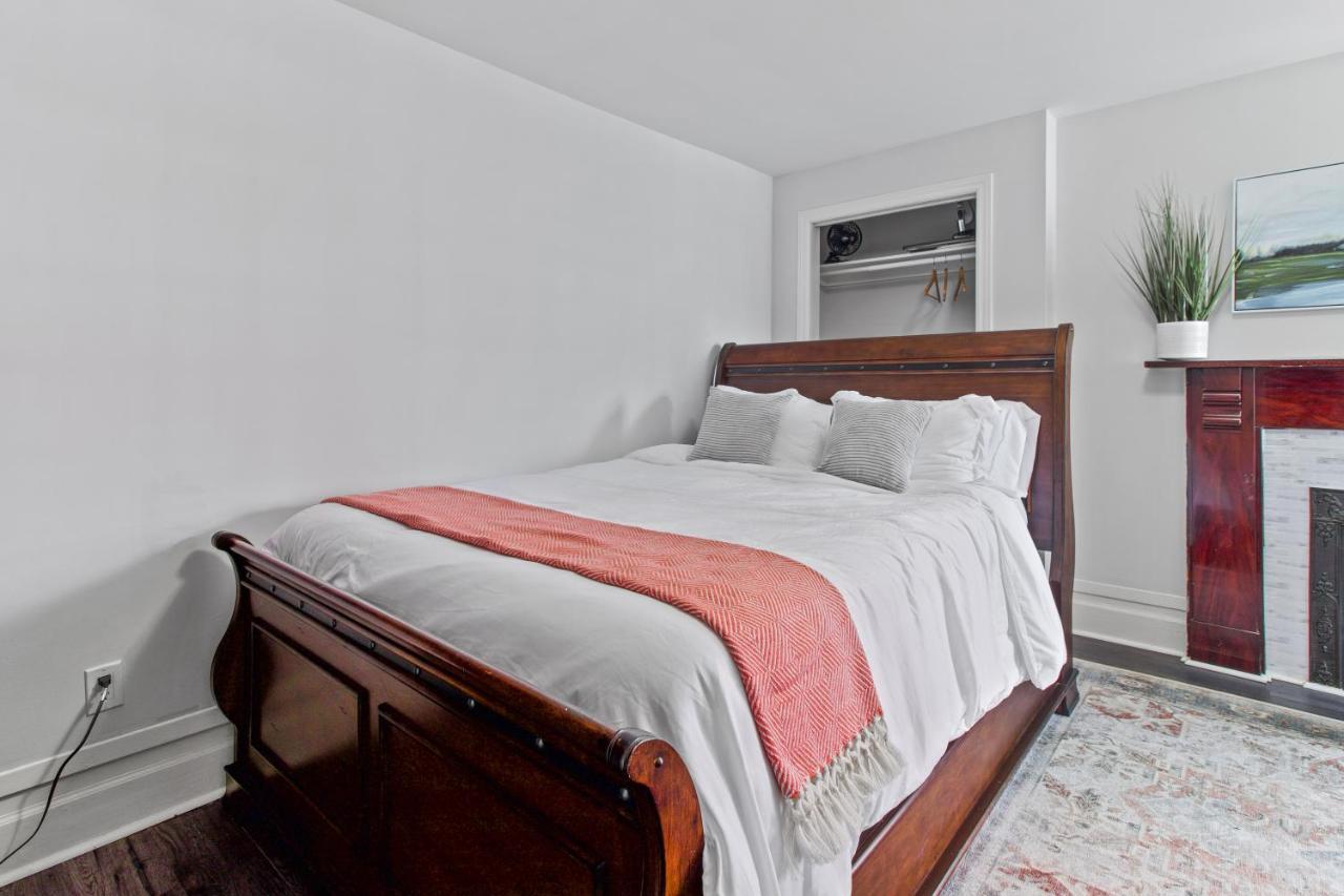 Mckay Manor On Duckworth Hotell St. John's Eksteriør bilde