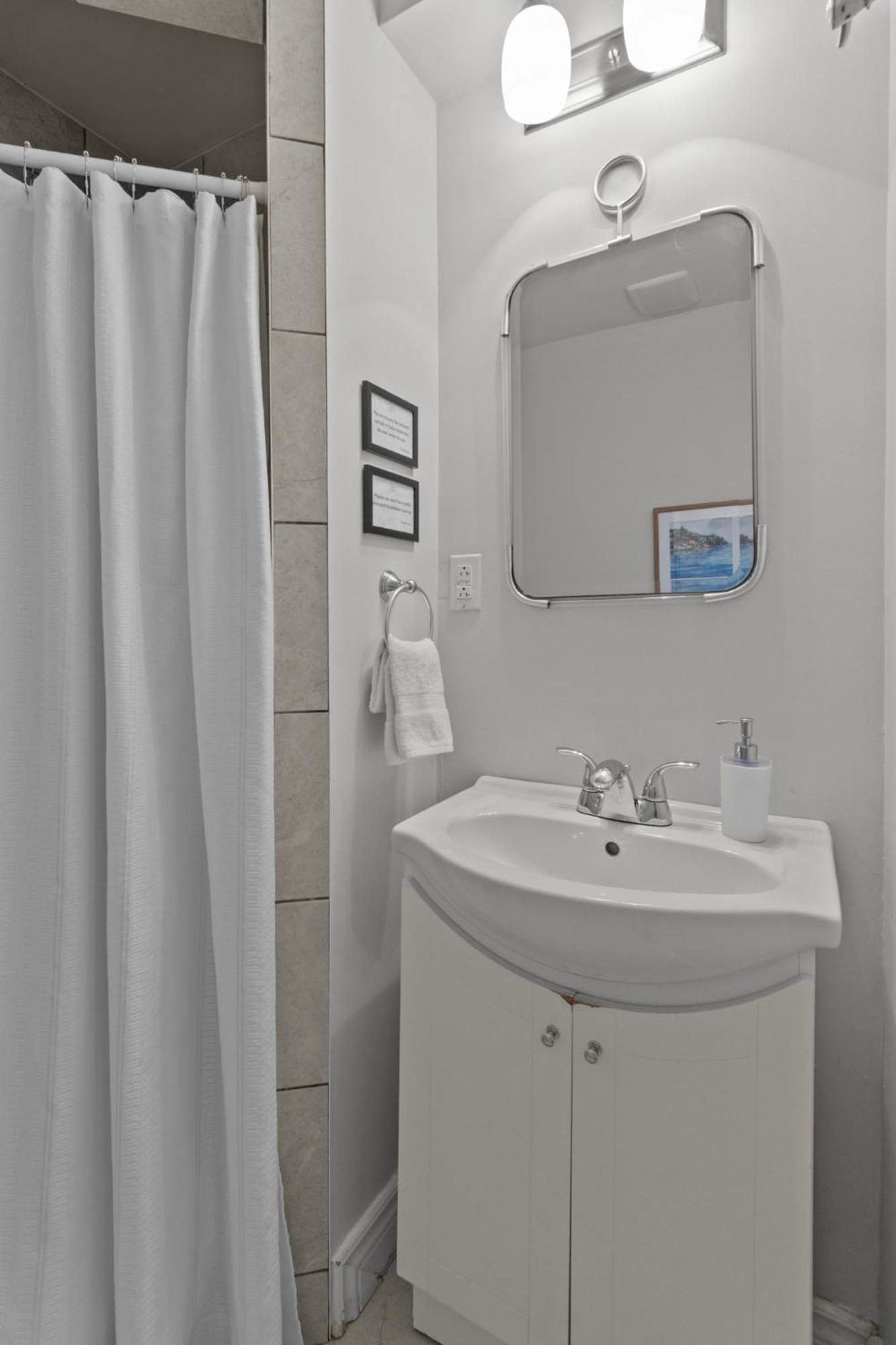 Mckay Manor On Duckworth Hotell St. John's Eksteriør bilde